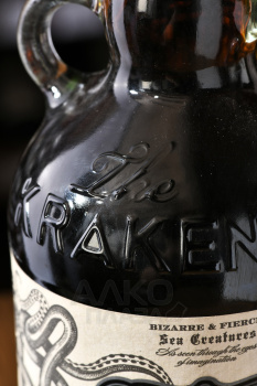 Kraken Black Spiced - ром Кракен Пряный Черный 0.7 л