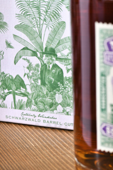 Monkey 47 Barrel Cut Schwarzwald Dry Gin - джин Манки 47 Баррел Кат Шварцвальд Драй 0.5 л в п/у