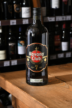 Havana Club Anejo 7 Anos - ром Гавана Клуб Аньехо 7 лет 1 л
