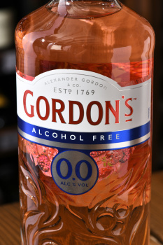 Gordon’s Premium Pink Alcohol Free - джин Гордонс Пинк 0.7 л б/алк