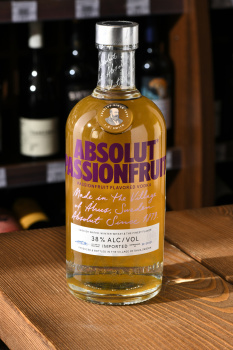 Absolut Passionfruit - водка Абсолют Маракуйя 0.7 л