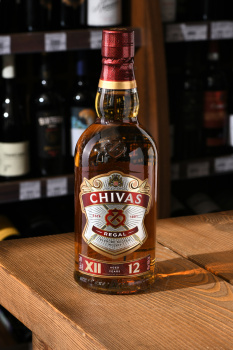 Chivas Regal 12 years old - виски Чивас Ригал 12 лет 0.7 л