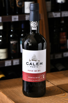 Calem Fine Ruby - портвейн Калем Файн Руби 0.75 л