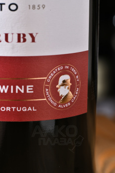 Calem Fine Ruby - портвейн Калем Файн Руби 0.75 л