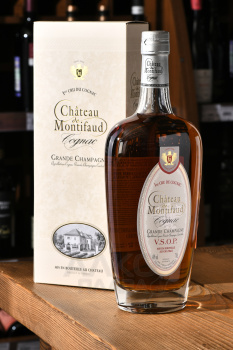 Chateau de Montifaud Grande Champagne AOC 1-er Cru Chateau VSOP gift box - коньяк Шато де Монтифо Гранд Шампань Премье Крю ВСОП 0.7 л в п/у