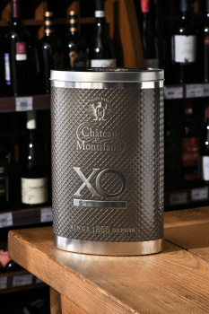 Chateau de Montifaud Silver XO Fine Petite Champagne Carafe Attitude in tube - коньяк Шато де Монтифо Сильвер ХО Фин Пти Шампань Карафе Аттитюд 0.7 л в тубе