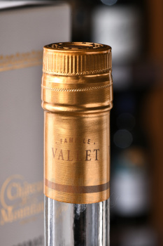 Chateau de Montifaud VS Fine Petite Champagne in tube - коньяк Шато де Монтифо ВС Файн Пти Шампань 0.5 л в тубе