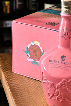 Chivas Regal Royal Salute 21YO Polo Miami Blended - виски Чивас Ригал Роял Салют 21 год Майами Поло Бленд 0.7 л в п/у