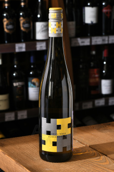 Weingut Heitlinger Auxerrois - вино Вайнгут Хайтлингер Оксеруа Био 0.75 л белое сухое