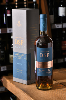 Jose Maria da Fonseca Coleccao Privada Domingos Soares Franco Moscatel de Setubal - вино ликёрное Частная коллекция Москатель де Сетубаль 0.75 л белое сладкое