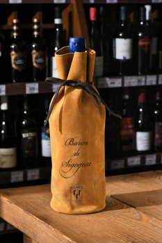 Armagnac Baron de Sigognac Vieille Reserve Familiale - арманьяк Барон де Сигоньяк Вьелль Резерв Фамильяль 0.7 л