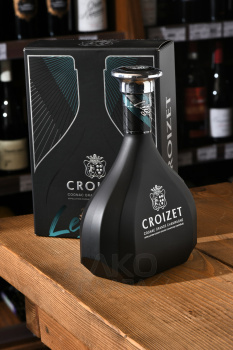 Cognac Croizet Black Legend Napoleon Grande Champagne AOC - коньяк Круазе Блек Легенд Наполеон Гран Шампань 0.7 л в п/у