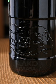 Merlet Creme de Cassis - ликер Крем де Кассис 0.7 л