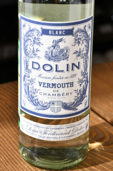 Dolin Blanc De Chambery - вермут Долин Блан де Шамбери 0.75 л