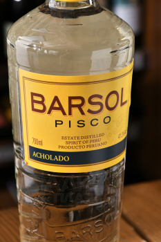 Barsol Pisco Selecto Achlado - писко Барсоль Селекто Аколадо 0.7 л