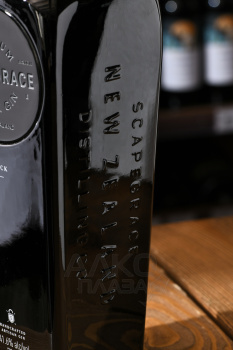 Scapegrace Black Gin - джин Скейпгрейс Блэк 0.7 л