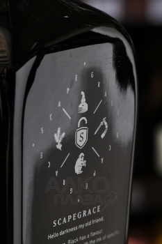 Scapegrace Black Gin - джин Скейпгрейс Блэк 0.7 л