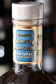 Adriatico Amaretto - ликер Адриатико Амаретто 0.7 л