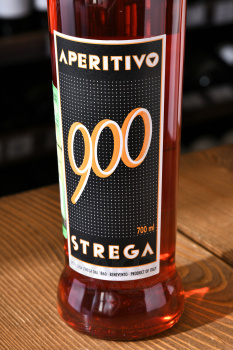 Strega Aperitivo 900 - ликер Стрэга Аперитиво 900 0.7 л