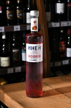 Настойка Сверкающий Иней клюква 0.5 л
