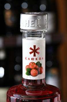 Настойка Сверкающий Иней клюква 0.5 л