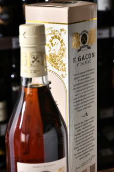 F. Gacon XO Vieille Fine Cognac - Ф.Гакон ХО Вьей Фин Коньяк 0.7 л в п/у