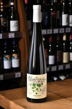 Oleg Repin Riesling - вино Олег Репин Рислинг 0.75 л белое сухое