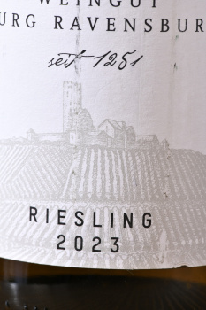 Weingut Burg Ravensburg Riesling - вино Вайнгут Бург Равенсбург Рислинг 0.75 л белое сухое