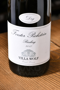 Villa Wolf Forster Pechstein Riesling - вино Вилла Вольф Форштер Пехштайн Рислинг 0.75 л белое сухое