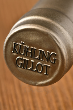 Kuhling Gillot Nackenheimer Rothenberg Wurzelecht Riesling Rheinhessen - вино Кюллинг-Гиллот Накенхайм Ротенберг Вюрцлехт Рислинг Райнхессен 0.75 л белое полусухое