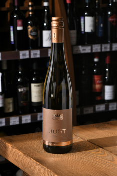 Just Riesling Trocken - вино Джаст Рислинг Трокен 2022 год 0.75 л белое полусухое