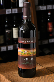 Inkerman Пинно Крымское 0.75 л красное полусладкое