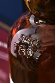 Glen Moray Single Malt Cabernet Cask Finish gift box - виски Глен Морей Сингл Молт Каберне Каск Финиш 0.7 л п/у