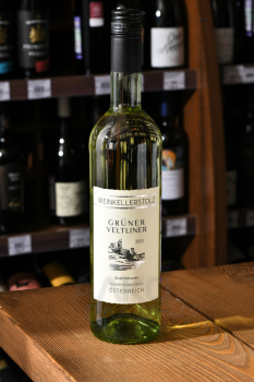 Weinkellerstoltz Gruner Veltliner - вино Вайнкеллерштольц Грюнер Вельтлинер 0.75 л белое сухое