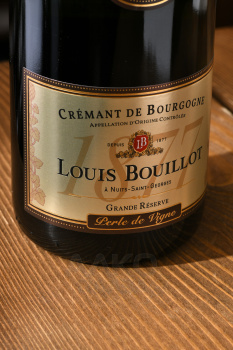 Louis Bouillot Brut Grande Reserve Cremant de Bourgogne AOC - игристое вино Луи Буйо Брют Гран Резерв Креман де Бургонь 0.75 л