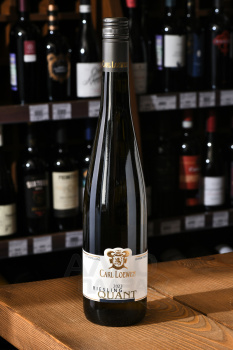 Carl Loewen Riesling Quant - вино Карл Лёвен Рислинг Квант 0.75 л белое полусухое