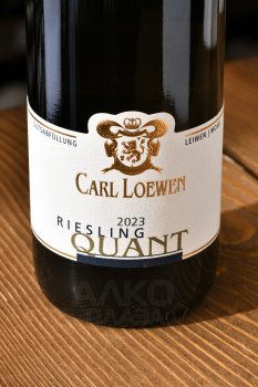 Carl Loewen Riesling Quant - вино Карл Лёвен Рислинг Квант 0.75 л белое полусухое