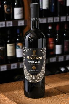 Marani Alazani Valley Red - вино Марани Алазанская Долина 0.75 л красное полусладкое