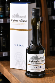 Chateau du Breuil VSOP - кальвадос Шато дю Брёй ВСОП 0.7 л в п/у