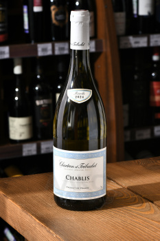 Chartron et Trebuchet Chablis - вино Шартрон э Требюше Шабли 0.75 л белое сухое