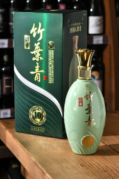 Fenjiu Zhuyeqing Jiu Qingci 10 Year Old - Фэньцзю Чуецин Цзю Цинцы 10 лет 0.5 л в п/у