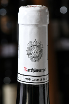 Karthauserhofberg Riesling Auslese - вино Картхойзерхофберг Рислинг Ауслезе 0.75 л белое сладкое