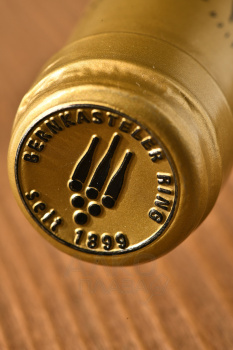 Erben von Beulwitz Kaseler Nies’chen Riesling Spatlese Alte Reben - вино Эрбен фон Бёльвиц Казелер Нисхен Рислинг Шпетлезе Альте Ребен 0.75 л белое сладкое