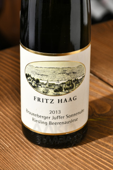 Fritz Haag Brauneberger Juffer Sonnenuhr Riesling Beerenauslese - вино Фриц Хааг Браунбергер Юффер Зонненур Рислинг Беренауслезе 0.375 л белое сладкое
