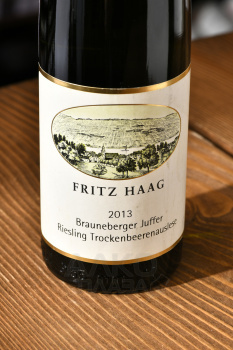 Fritz Haag Brauneberger Juffer Riesling Trockenbeerenauslese - вино Фриц Хааг Браунбергер Юффер Рислинг Трокенберенауслезе 0.375 л белое сладкое