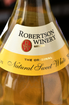 Robertson Winery Natural Sweet White - вино Робертсон Вайнери Начэрэл Свит Вай 0.75 л белое сладкое