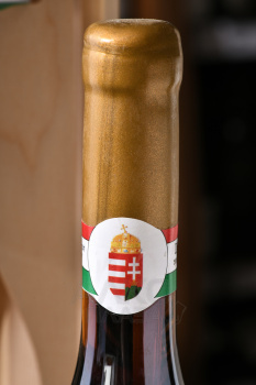 Chateau Pajzos Tokaji Eszencia - вино Шато Пайзош Токай Эссенция 0.375 л белое сладкое в д/у