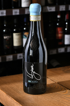 La Giuva, Recioto della Valpolicella - вино Речото делла Вальполичелла Ла Джува 0.5 л красное сладкое
