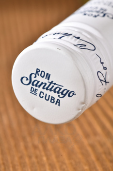 Santiago de Cuba Carta Blanco - ром Сантьяго де Куба Карта Бланка 0.7 л