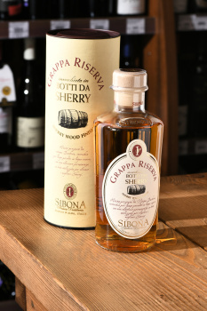 Sibona Reserva Botti Da Sherry - граппа Сибона Черри Вуд Финиш 0.5 л